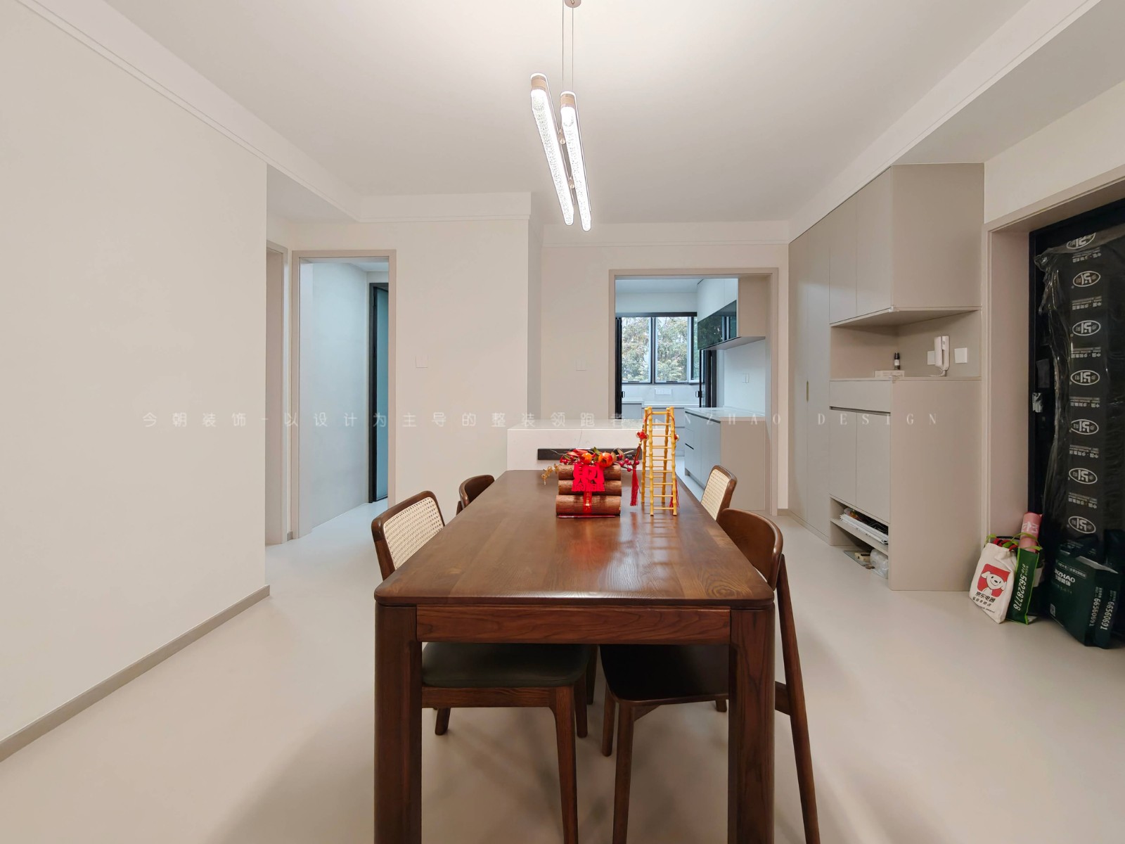 雅清苑现代简约风格餐厅装修效果图