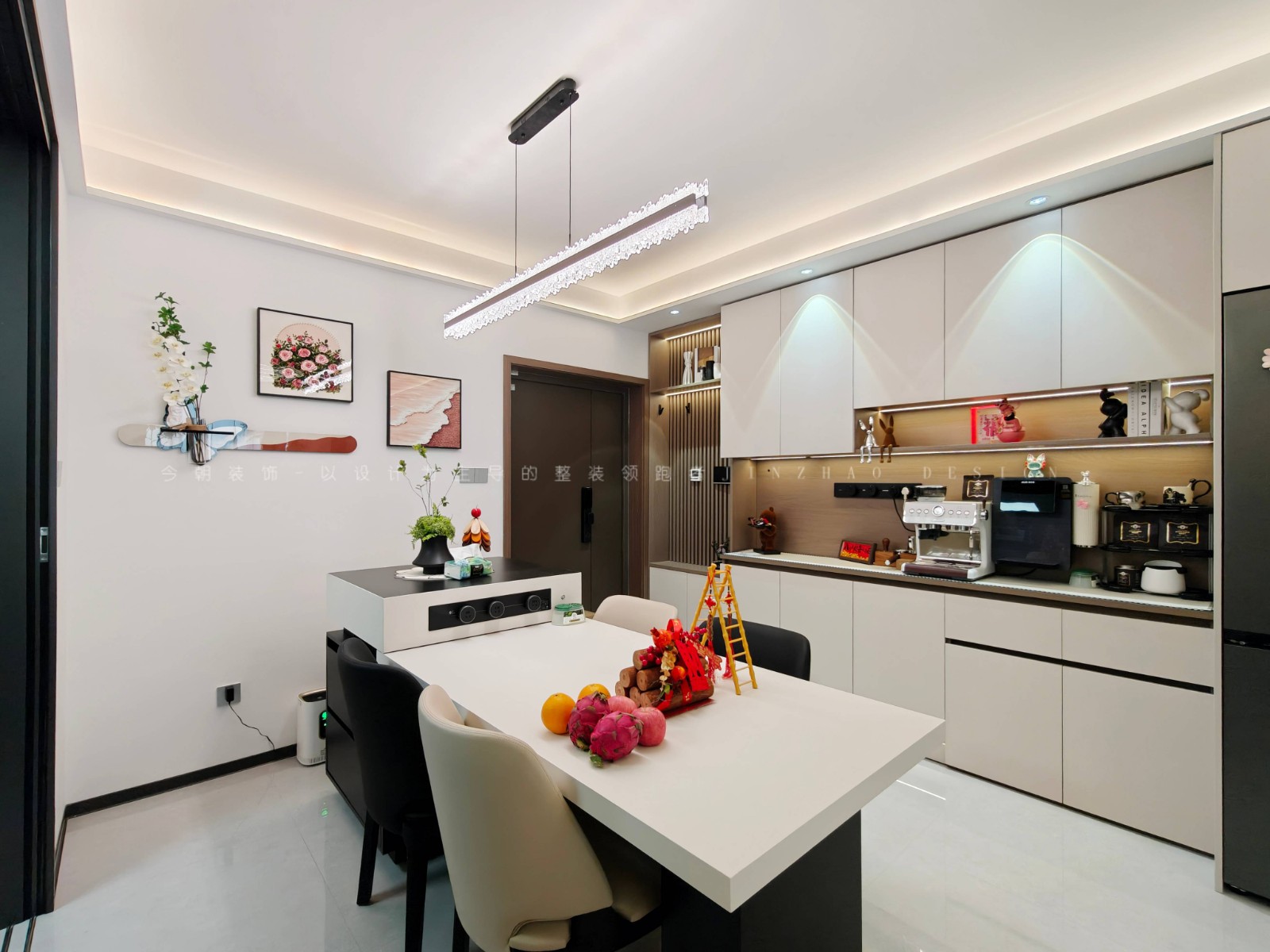 城发投云华现代简约风格餐厅装修效果图