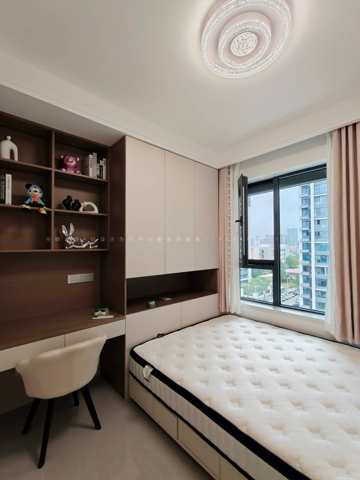 城发投云华现代简约风格次卧装修效果图